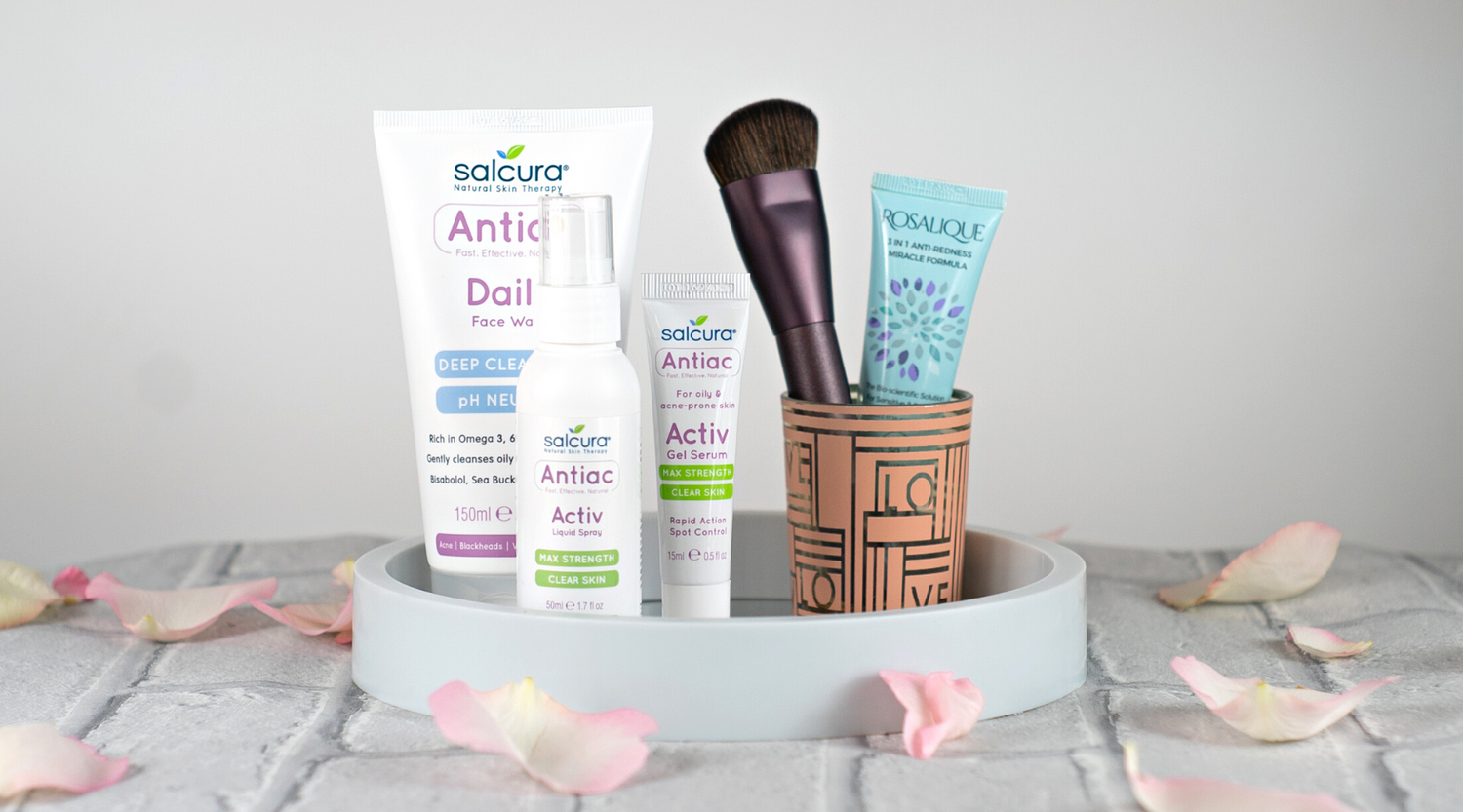 Tips and Skin Saviours for Acne-Prone Skin