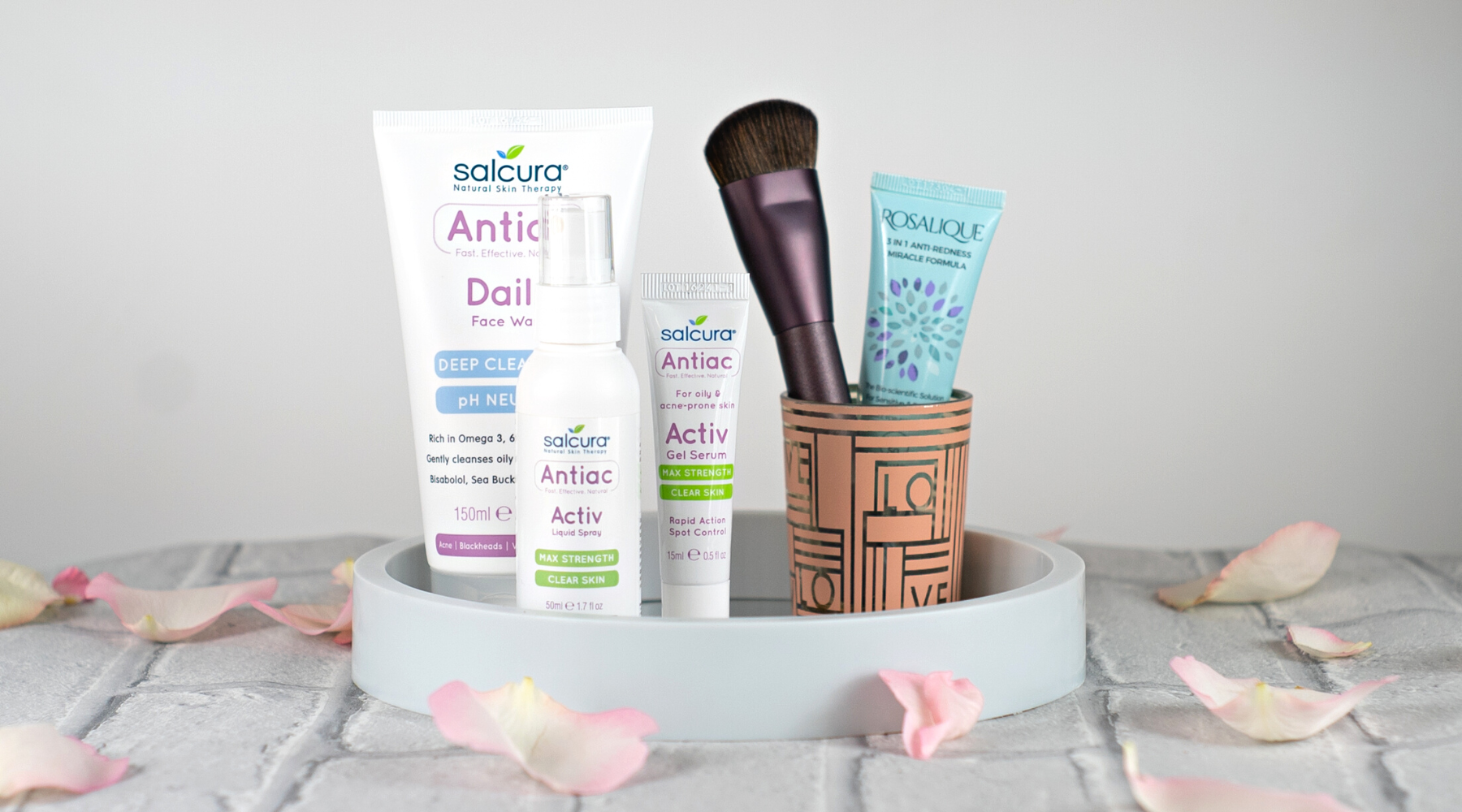 Tips and Skin Saviours for Acne-Prone Skin